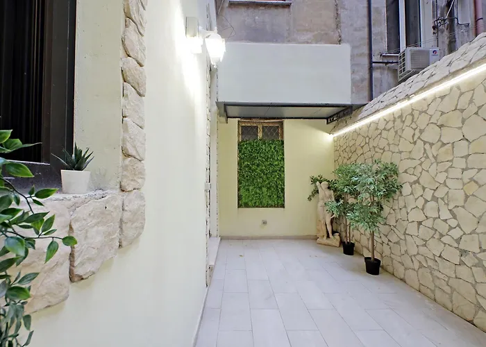 Apartamento Principe Amedeo Piano Terra *